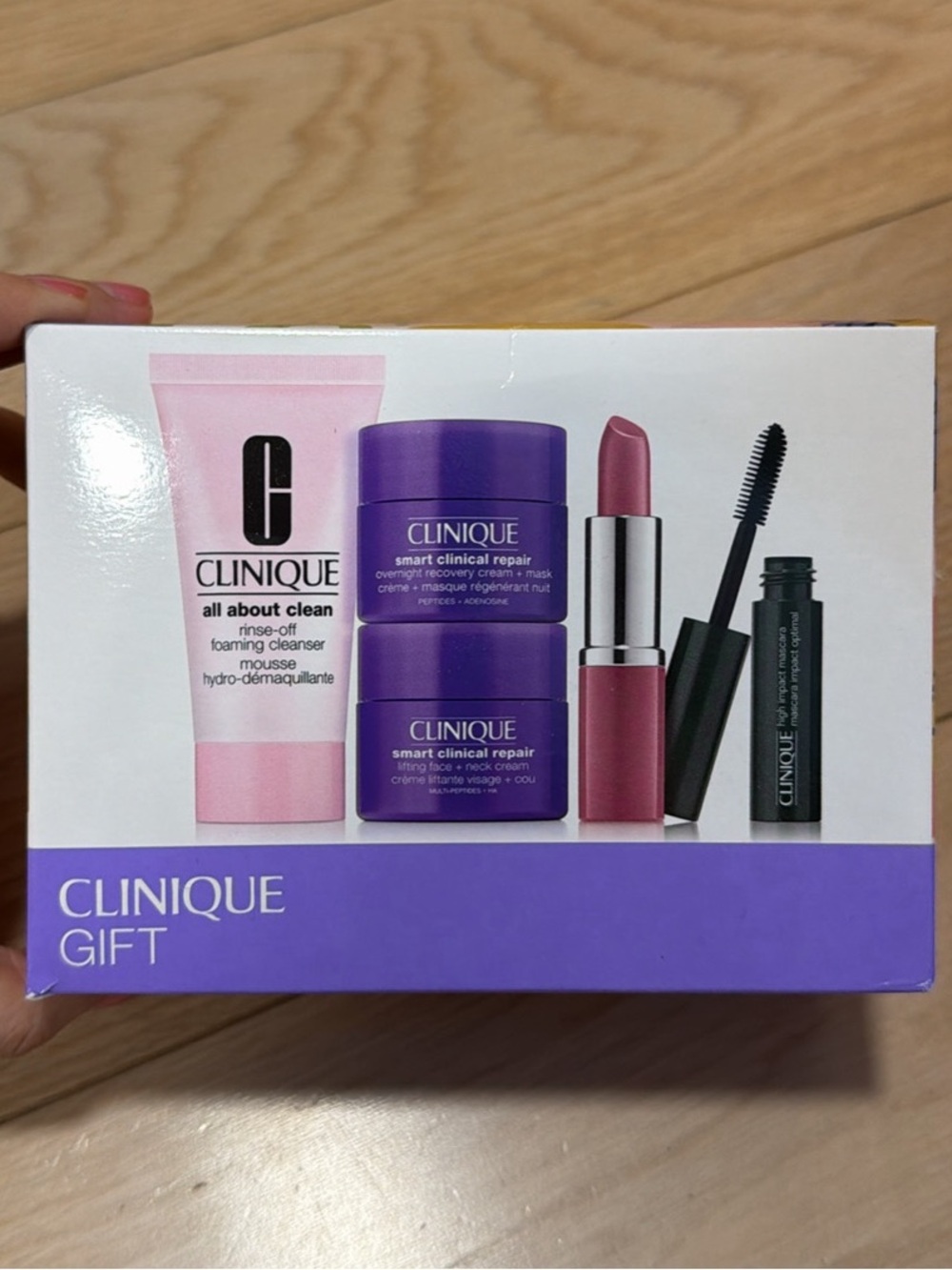 Clinique Makeup & Skincare Set